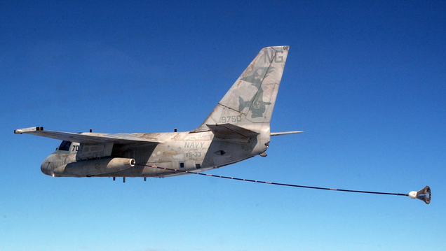 An S-3B Viking assigned to Sea Control Squadron 33 (VS-33) Screwbirds prepares to refuel another aircraft during flight operations over the Southern Pacific in 2003 (US Navy)